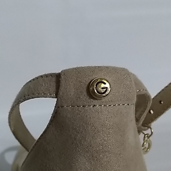 Guess Strappy Heels Size 10M Like New - Picture 4 of 8